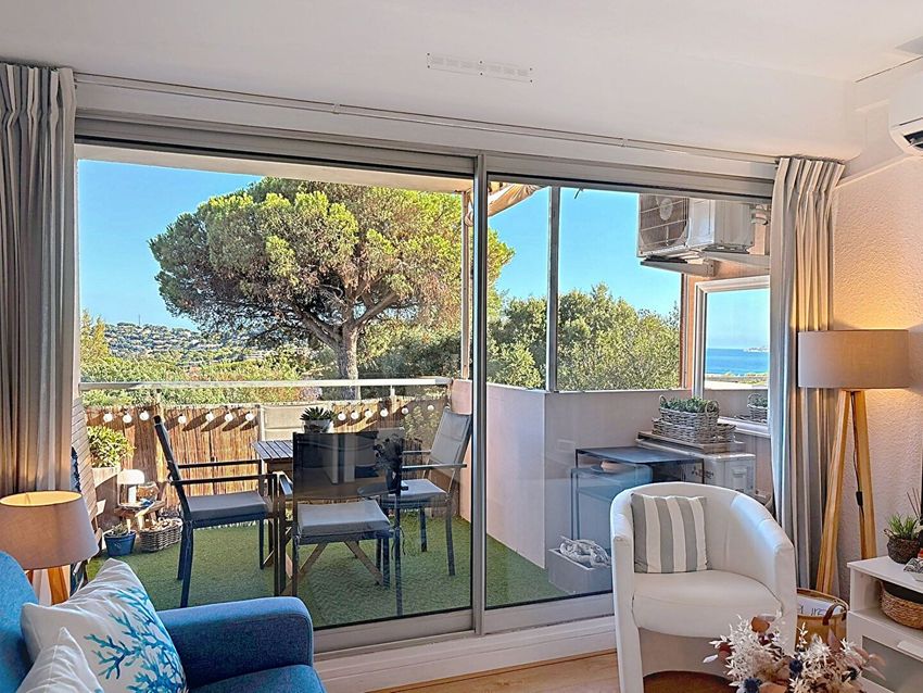 Image Terrasse à appartement de Cavalaire-sur-Mer