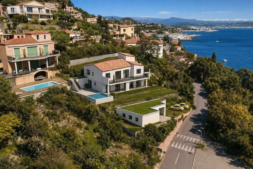 Image Vue à  villa de Théoule-sur-Mer