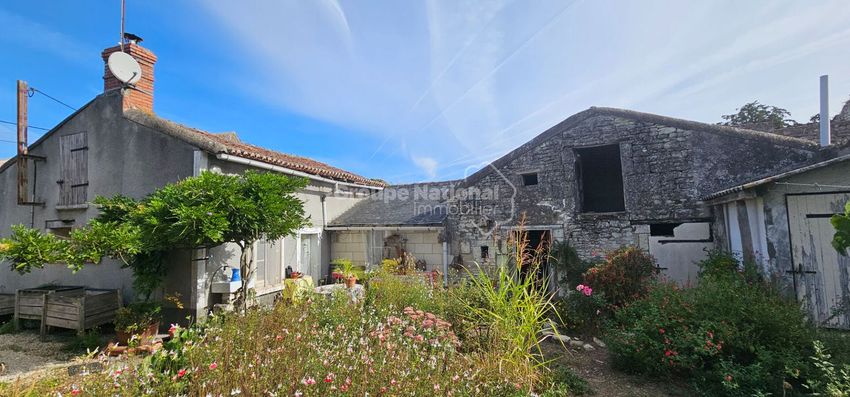 Image Façade à  maison individuelle de Saires