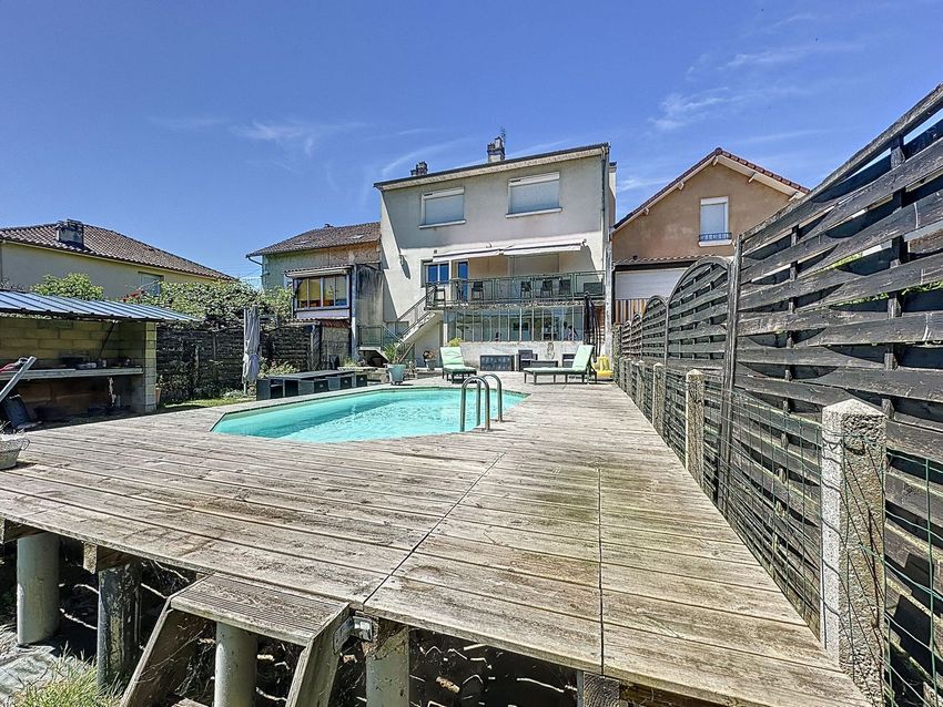 Image Piscine à  maison jumelée de Périgueux