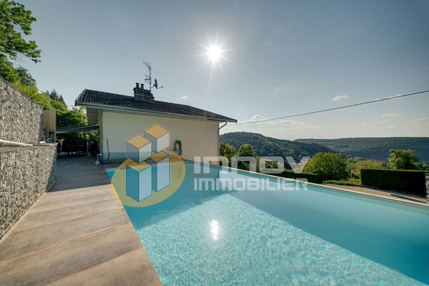 Image Piscine à  maison individuelle de Morre