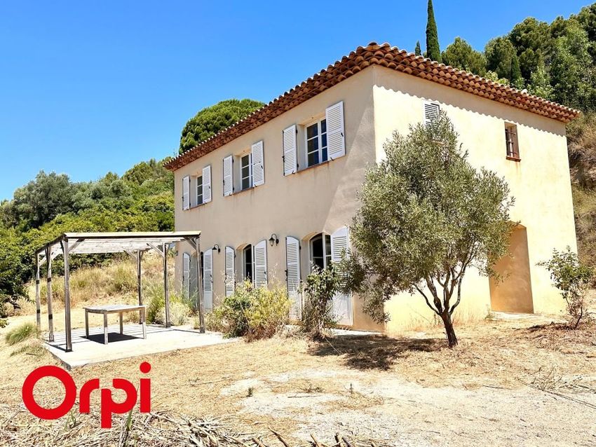 Image Façade à  maison individuelle de Le Castellet