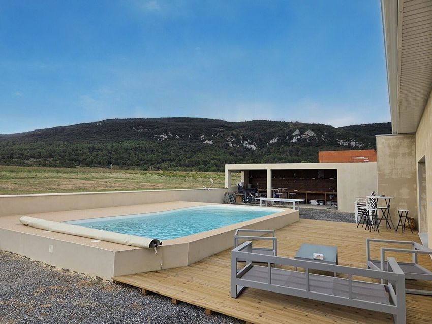 Image Piscine à  maison individuelle de Floure