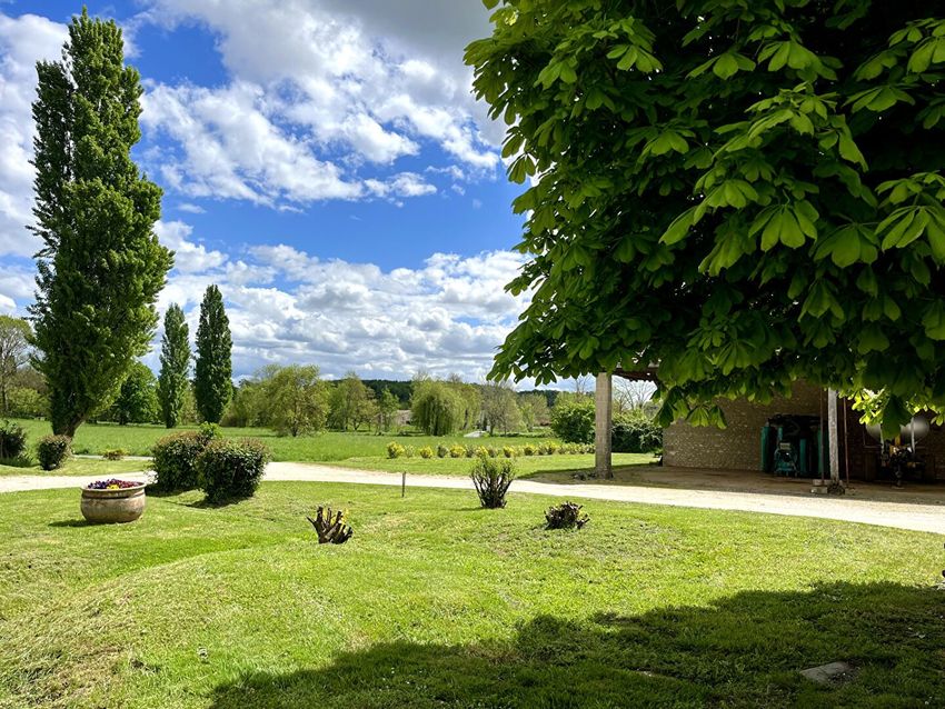 Image Jardin à  ferme de Baignes-Sainte-Radegonde