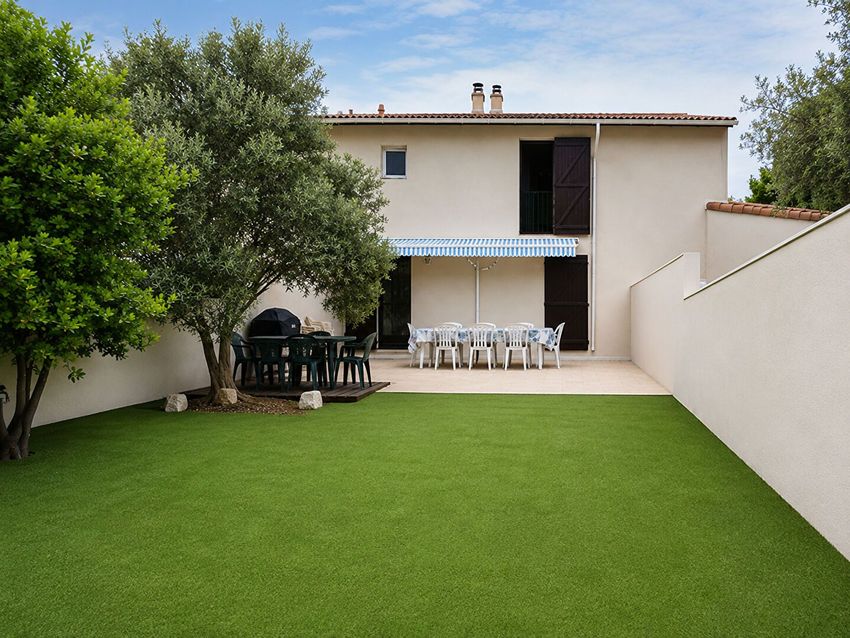 Image Façade à  maison mitoyenne de Istres