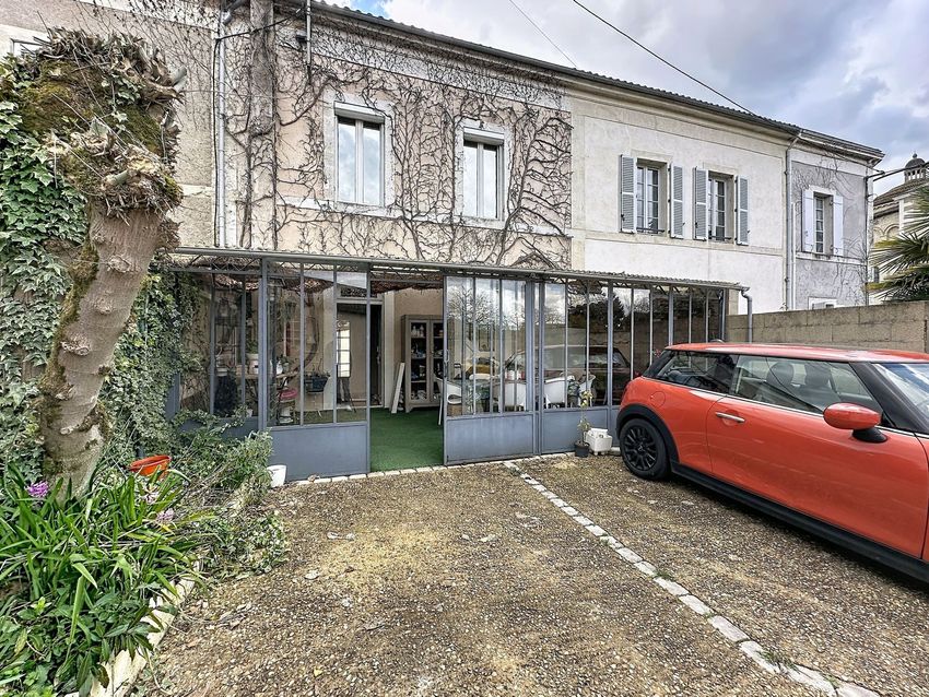 Image Façade à  maison jumelée de Périgueux