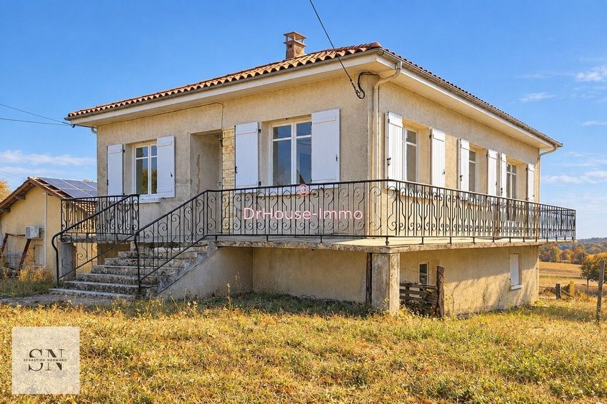 Image Façade à  villa de Cancon