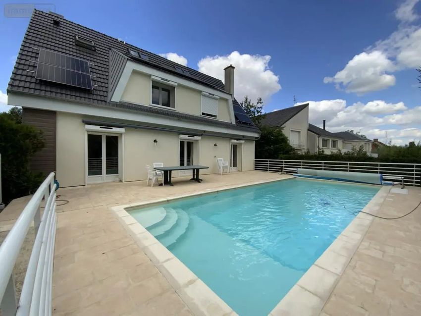 Image Piscine à  maison individuelle de Gueux