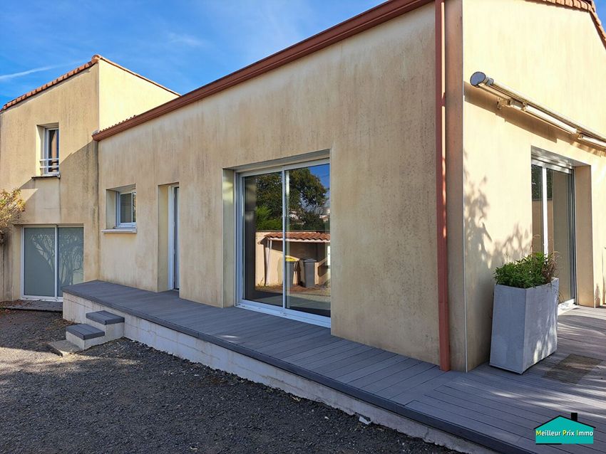 Image Façade à  maison individuelle de Saint-Philbert-de-Grand-Lieu