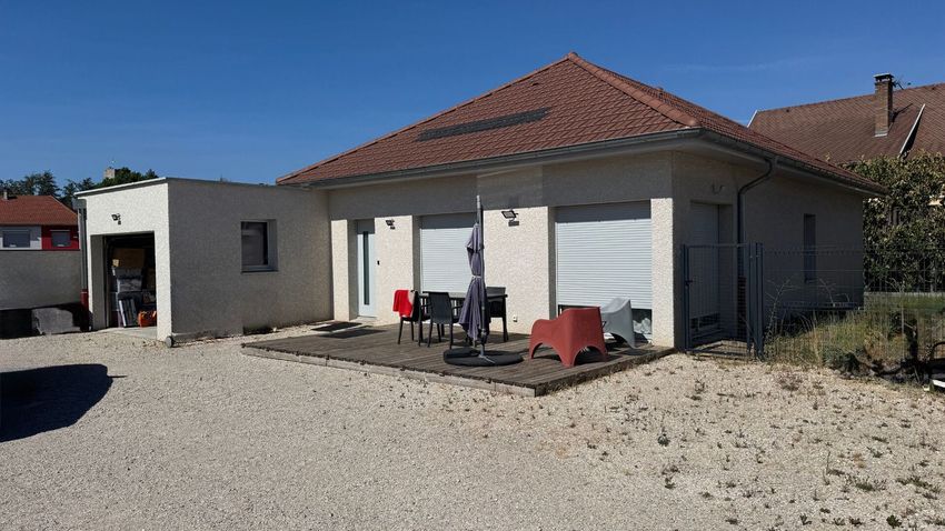 Image Façade à  maison individuelle de Morestel