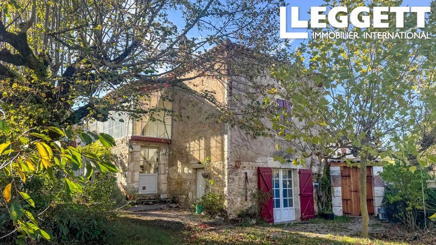 Image Façade à  maison de village de Porte-du-Quercy