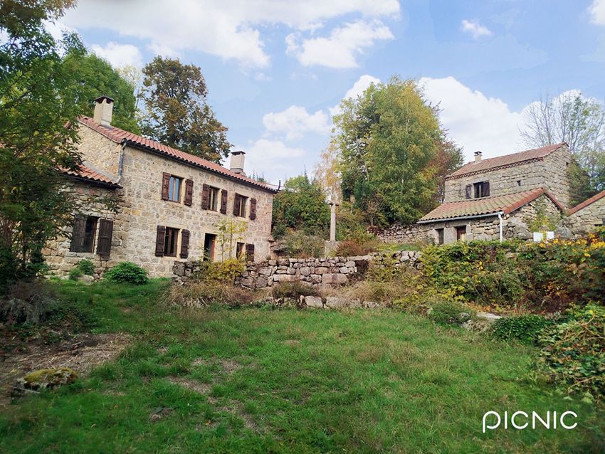 Image Façade à  maison individuelle de Chastanier