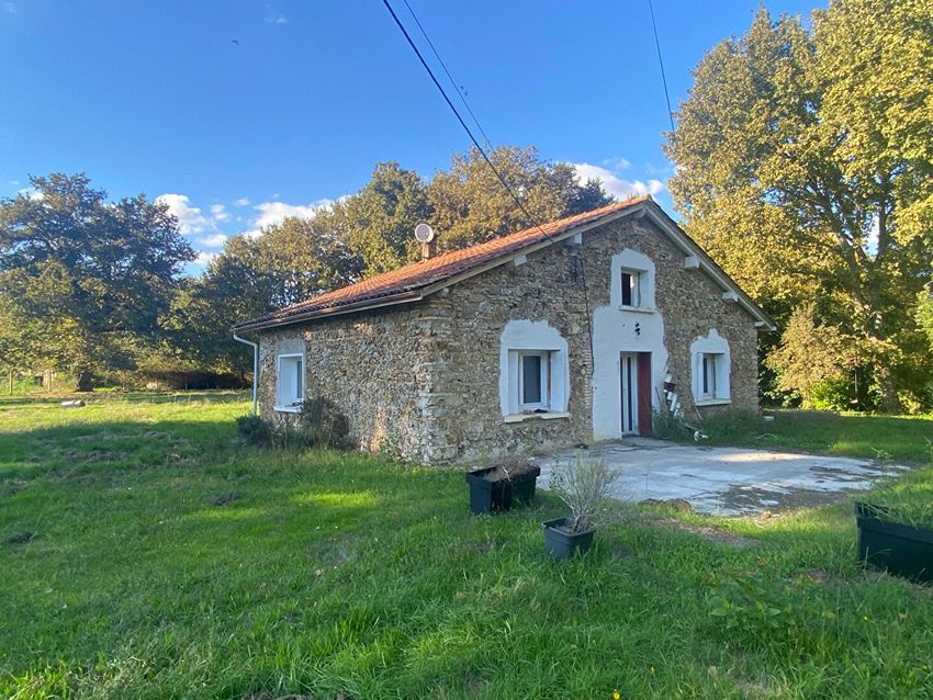 Image Façade à  maison individuelle de Pissos