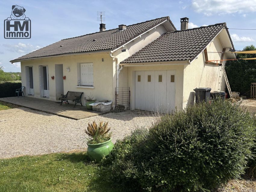 Image Façade à  maison individuelle de Rochechouart