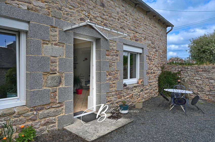 Image Façade à  maison individuelle de Pléhédel
