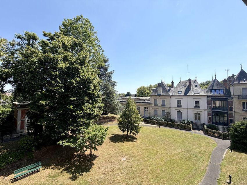 Image Façade à appartement de Senlis