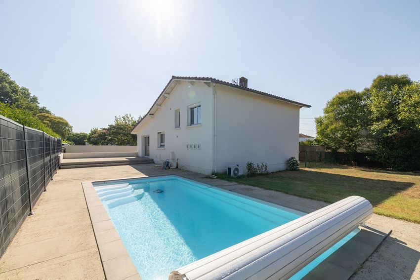 Image Piscine à  maison individuelle de Aire-sur-l'Adour