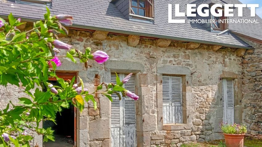Image Façade à  maison de village de Gros-Chastang