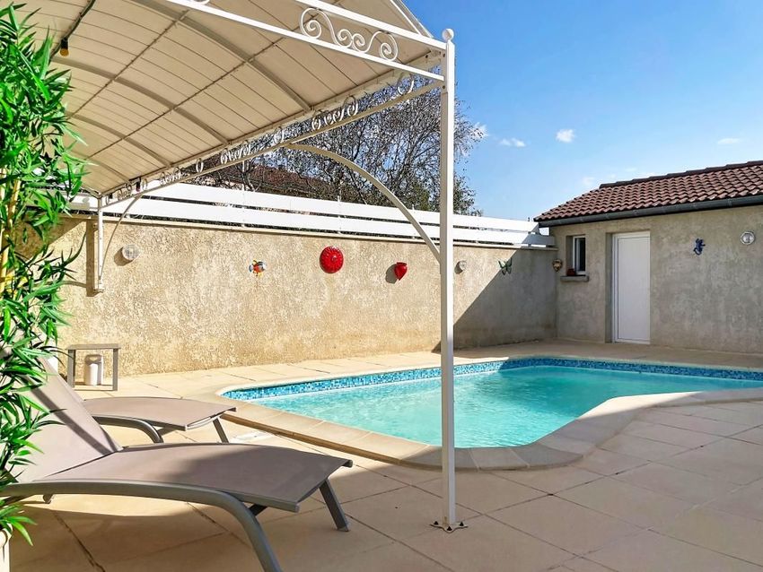 Image Piscine à  maison individuelle de Bourg-lès-Valence