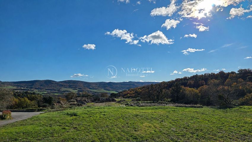 Image Vue à terrain de Reillanne