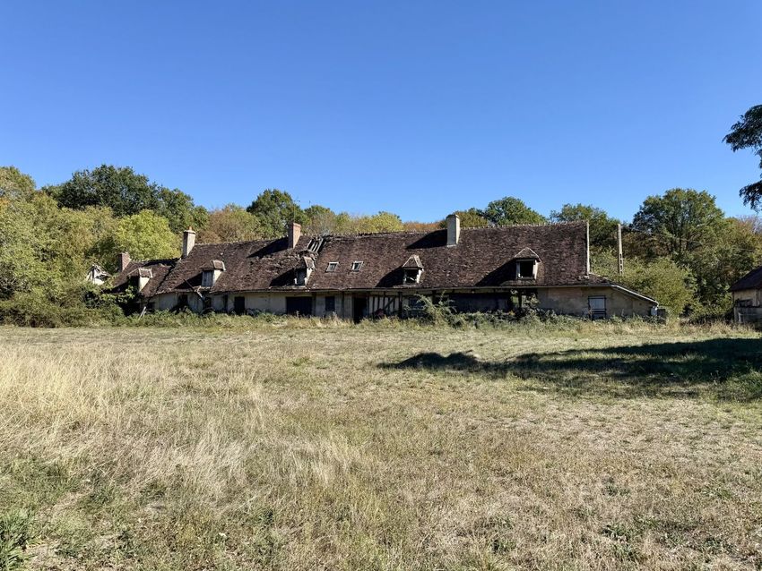 Image de  propriété agricole à Champcevrais
