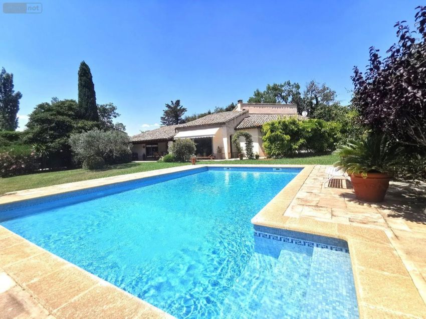 Image Piscine à  villa de Saint-Martin-de-Crau
