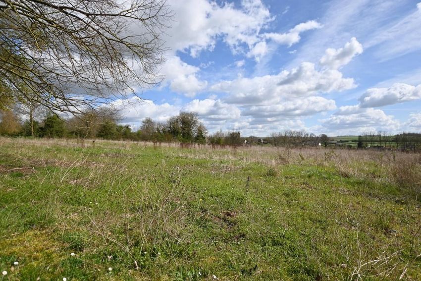 Image de terrain à Oneux