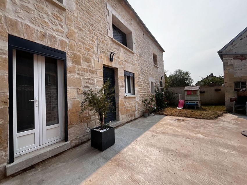 Image Façade à  maison individuelle de Blaincourt-lès-Précy