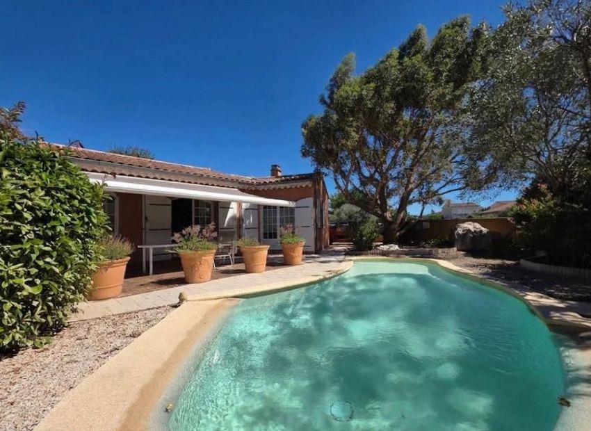 Image Piscine à  maison individuelle de Montélimar