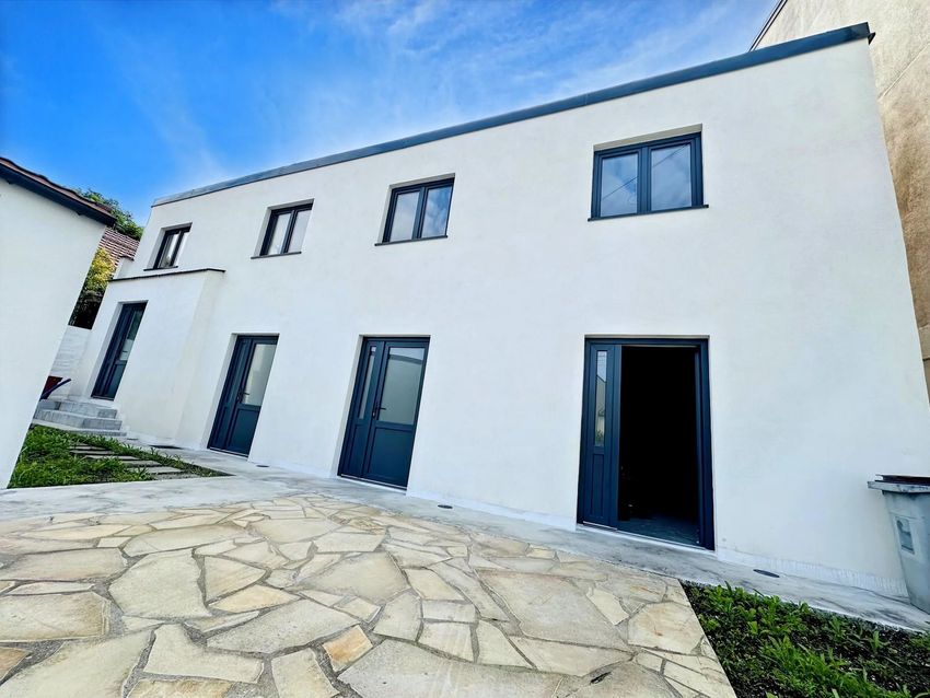 Image Façade à  maison individuelle de 33 Rue de la Villageoise