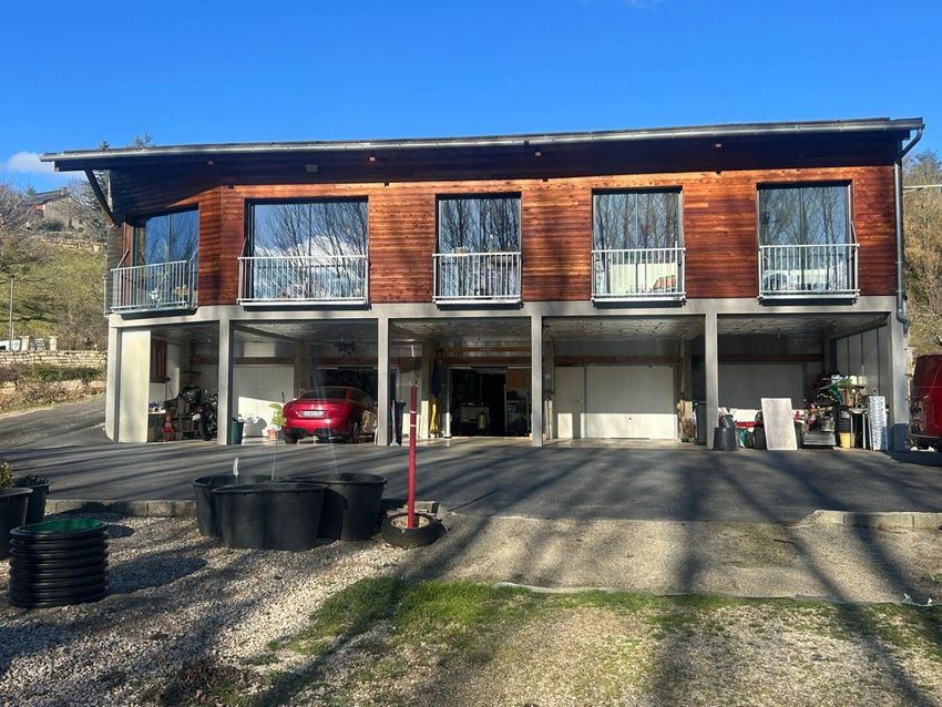 Image Façade à  villa de Espalion