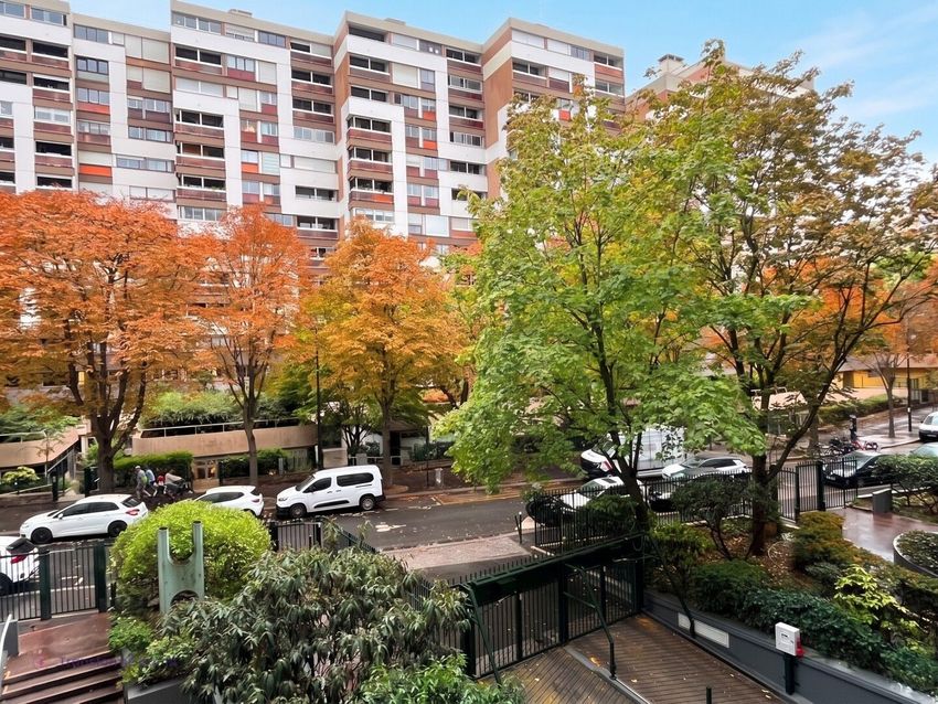 Image Vue à appartement de Père Lachaise-Réunion
