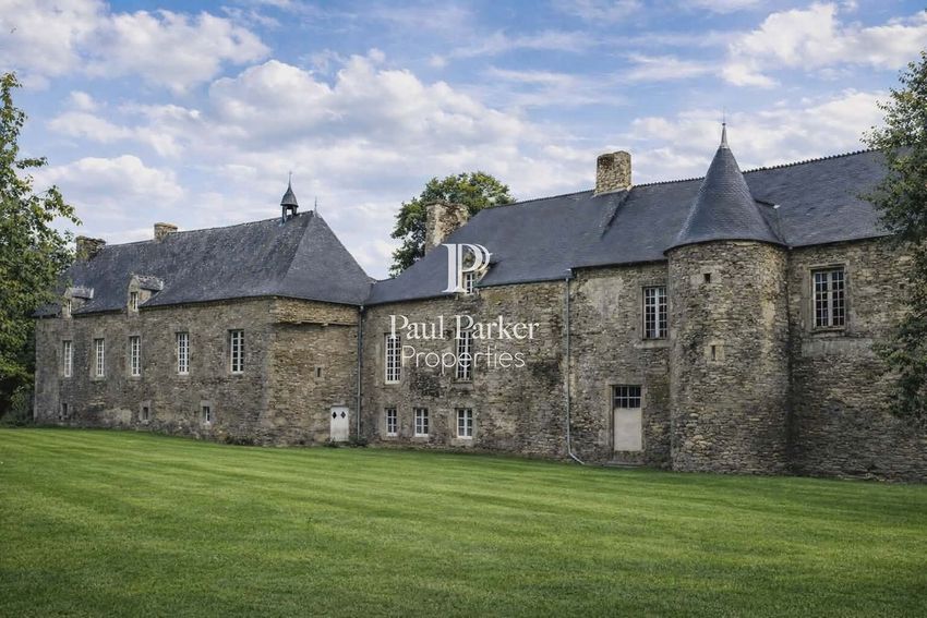Image de  manoir moderne à Guégon