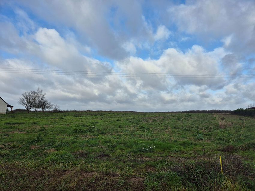 Image Vue à terrain de Saunay