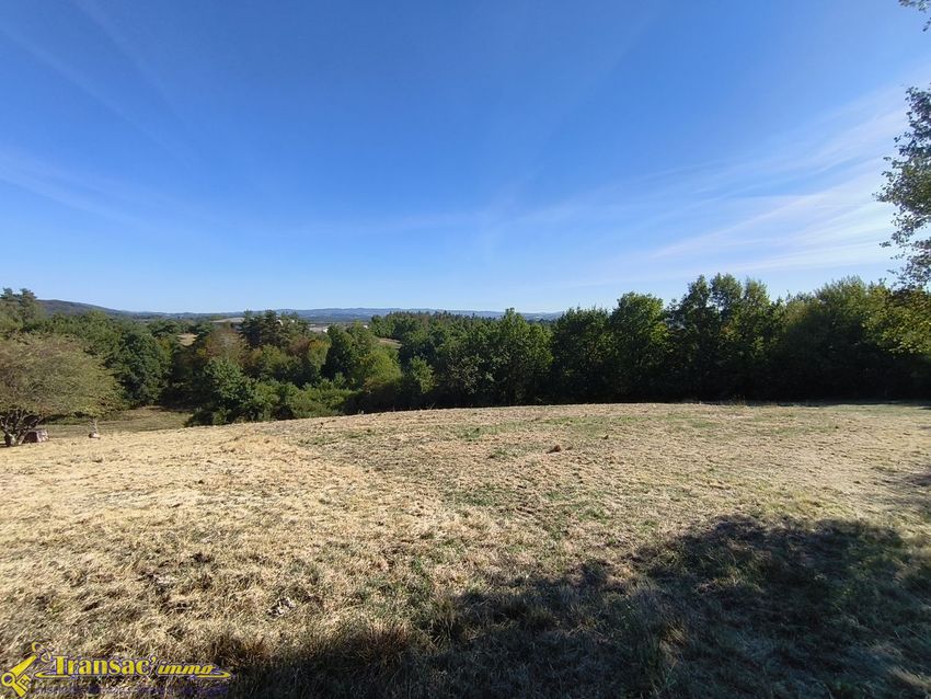 Image de terrain à Escoutoux