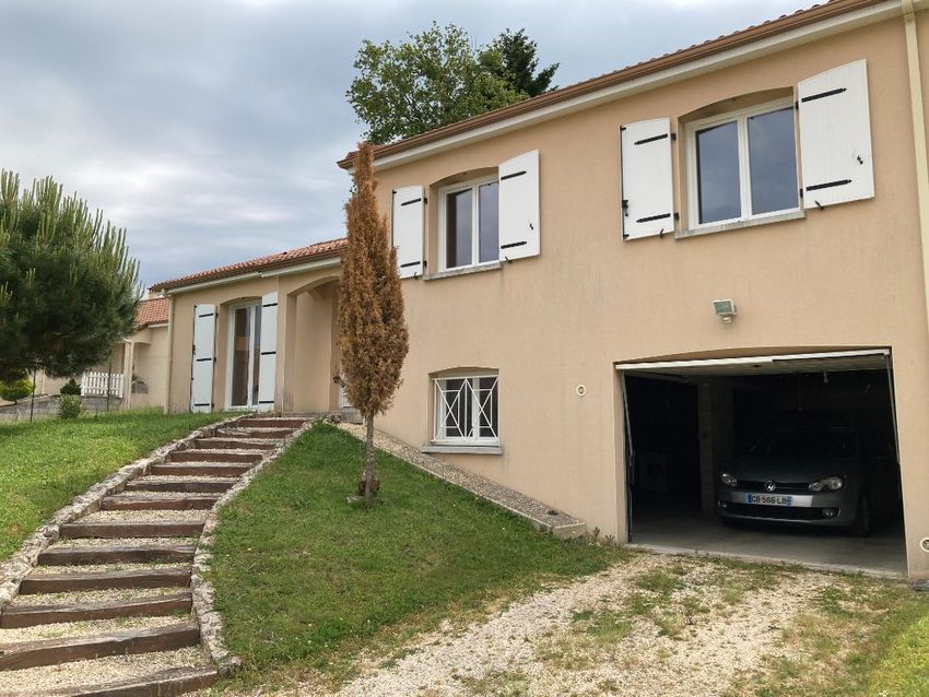 Image Façade à  maison individuelle de Bosmie-l'Aiguille