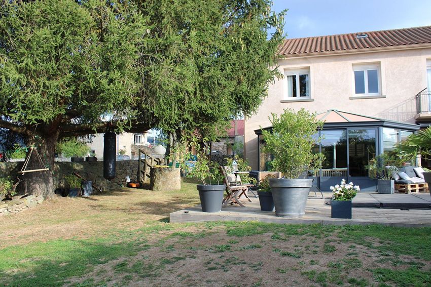 Image Façade à  maison individuelle de Langogne