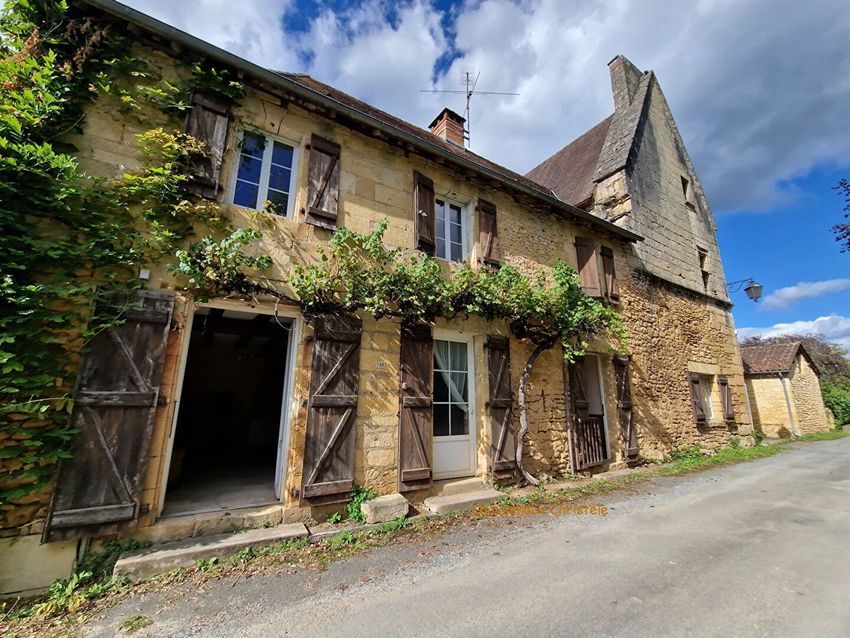 Image Façade à  maison mitoyenne de Sergeac