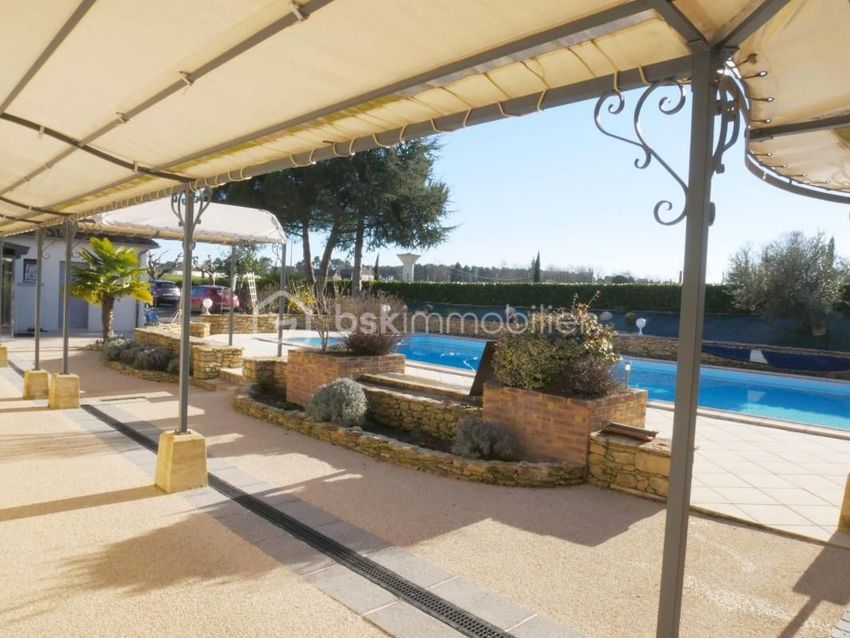 Image Piscine à  propriété agricole de La Douze