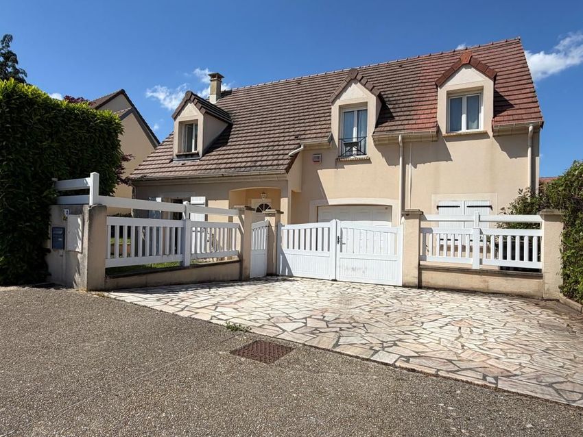 Image Façade à  maison individuelle de Mennecy