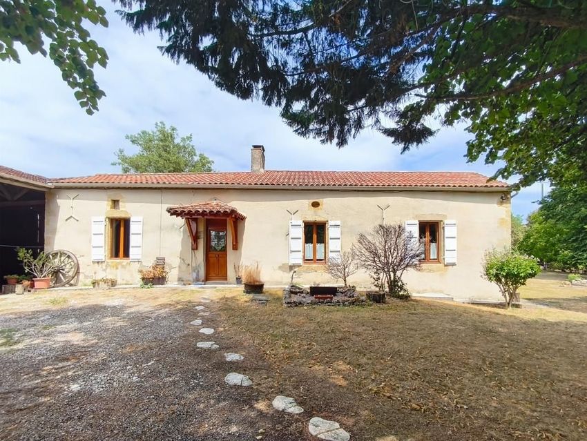Image Façade à  maison individuelle de Ligardes