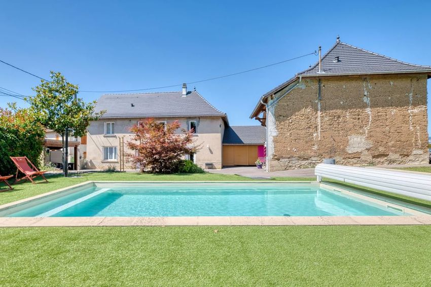 Image Piscine à  maison individuelle de Domessin