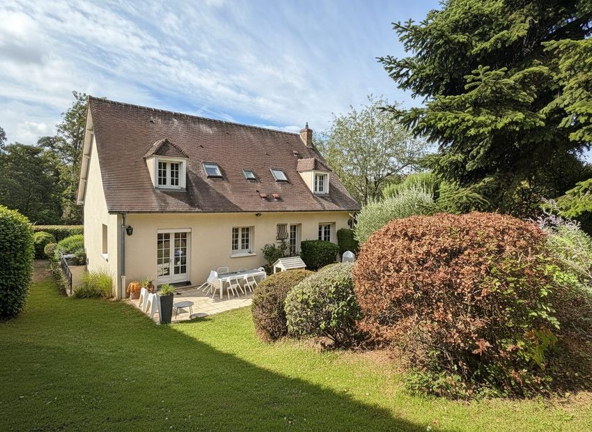 Image Façade à  maison individuelle de Andilly