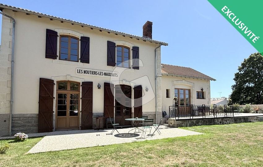 Image Façade à  maison individuelle de Moutiers-les-Mauxfaits