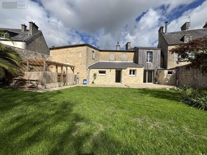 Image Façade à  maison individuelle de Valognes