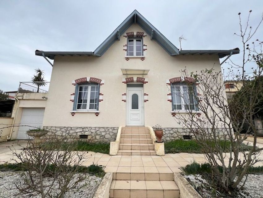 Image Façade à  maison individuelle de Aiguillon