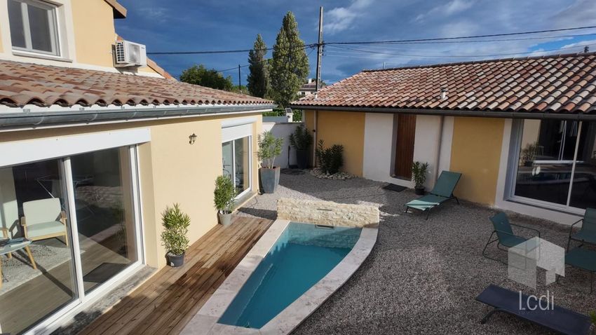 Image Piscine à  maison individuelle de Malissard