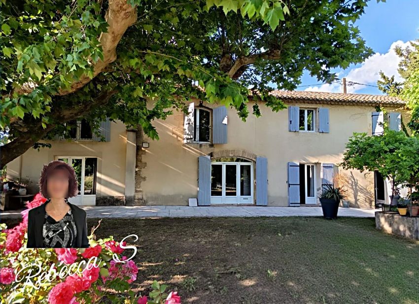 Image Façade à  maison individuelle de Salon-de-Provence