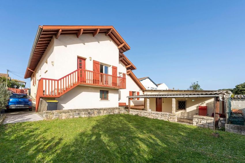 Image Façade à  maison individuelle de Anglet