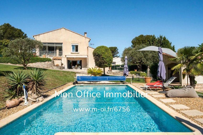 Image Piscine à  maison individuelle de Éguilles